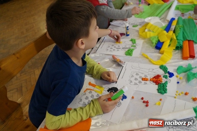 Zdjęcie w galerii na portalu naszraciborz.pl: Mała Strzecha z RCK na warsztatach tanecznych wiadomości z regionu