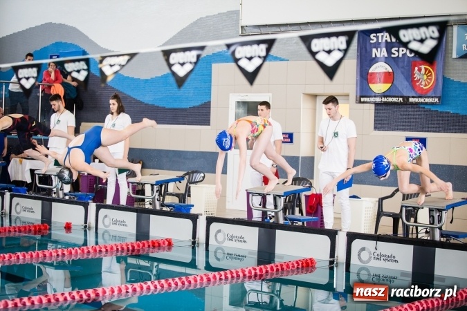 Zdjęcie w galerii na portalu naszraciborz.pl: Międzywojewódzkie Drużynowe Mistrzostwa Młodzików do lat 13 na pływalni ZSOMS wiadomości z regionu