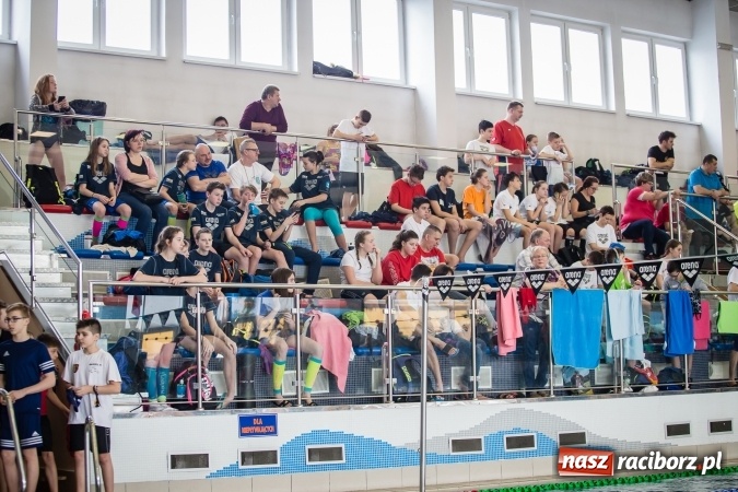 Zdjęcie w galerii na portalu naszraciborz.pl: Międzywojewódzkie Drużynowe Mistrzostwa Młodzików do lat 13 na pływalni ZSOMS wiadomości z regionu