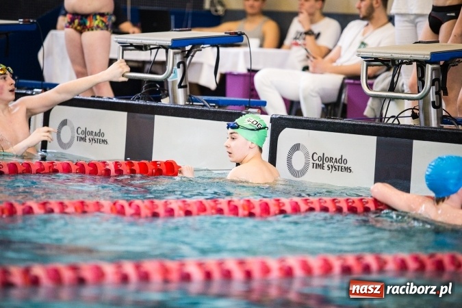 Zdjęcie w galerii na portalu naszraciborz.pl: Międzywojewódzkie Drużynowe Mistrzostwa Młodzików do lat 13 na pływalni ZSOMS wiadomości z regionu