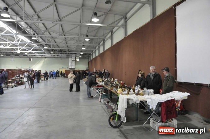 Zdjęcie w galerii na portalu naszraciborz.pl: Pietrowicka giełda staroci rośnie w siłę wiadomości z regionu