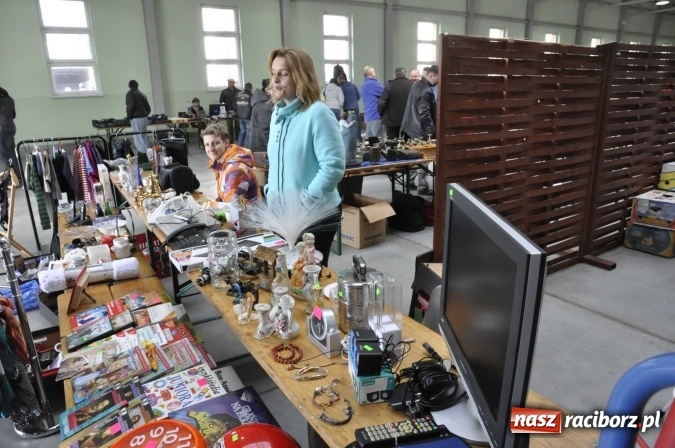 Zdjęcie w galerii na portalu naszraciborz.pl: Pietrowicka giełda staroci rośnie w siłę wiadomości z regionu