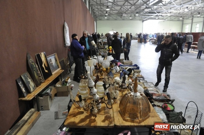 Zdjęcie w galerii na portalu naszraciborz.pl: Pietrowicka giełda staroci rośnie w siłę wiadomości z regionu
