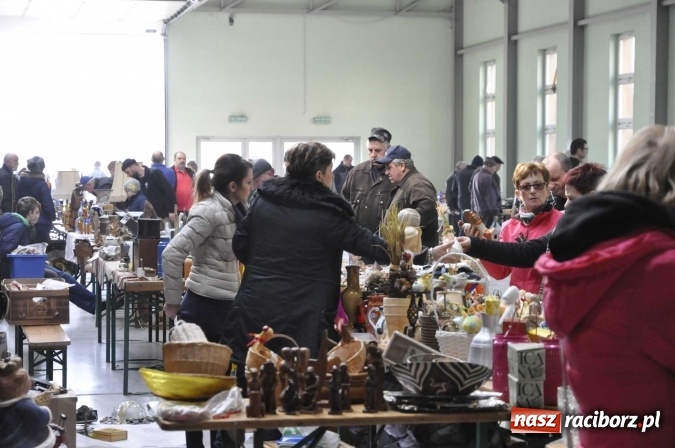 Zdjęcie w galerii na portalu naszraciborz.pl: Pietrowicka giełda staroci rośnie w siłę wiadomości z regionu