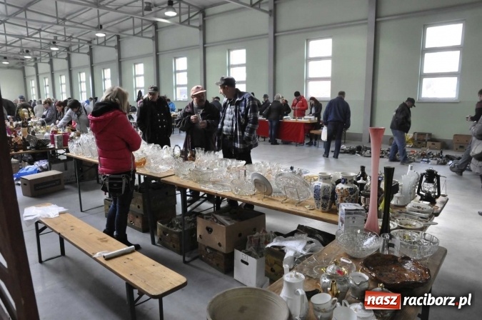 Zdjęcie w galerii na portalu naszraciborz.pl: Pietrowicka giełda staroci rośnie w siłę wiadomości z regionu