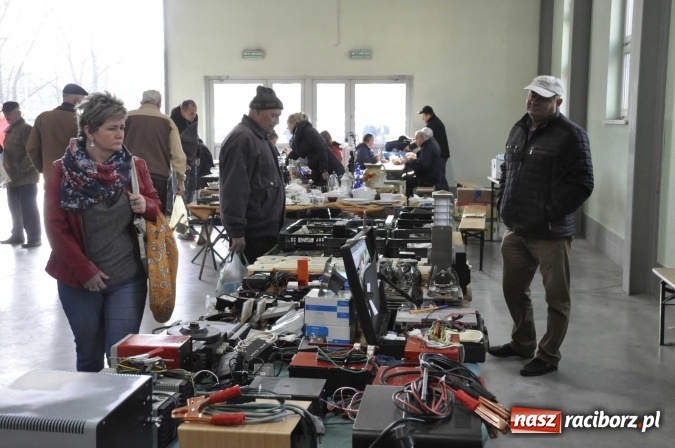 Zdjęcie w galerii na portalu naszraciborz.pl: Pietrowicka giełda staroci rośnie w siłę wiadomości z regionu