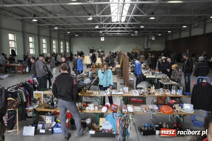 Zdjęcie w galerii na portalu naszraciborz.pl: Pietrowicka giełda staroci rośnie w siłę wiadomości z regionu