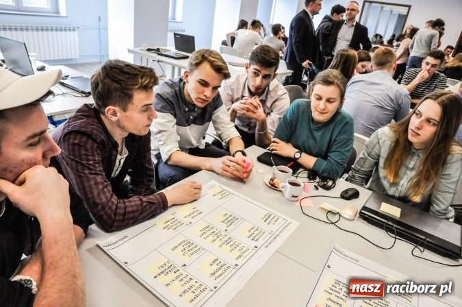 Zdjęcie w galerii na portalu naszraciborz.pl: StartUpShaker 2017 - młodzież z raciborskich i krzyżanowickich szk&oacute;ł na warsztatach biznesowych w Zakopanem wiadomości z regionu