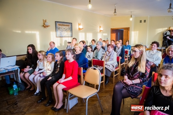 Zdjęcie w galerii na portalu naszraciborz.pl: Koncert Wiosenny w wykonaniu wychowank&oacute;w Studia ARS wiadomości z regionu