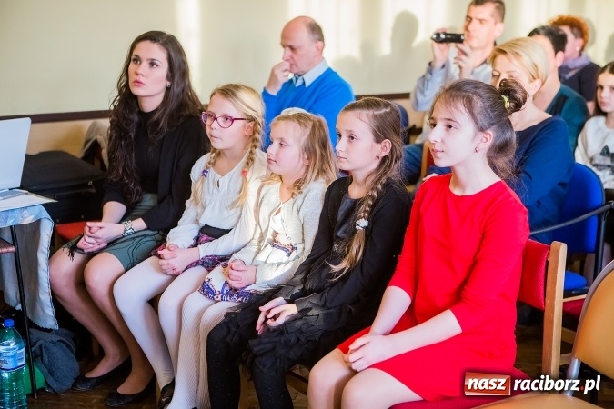 Zdjęcie w galerii na portalu naszraciborz.pl: Koncert Wiosenny w wykonaniu wychowank&oacute;w Studia ARS wiadomości z regionu