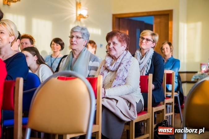 Zdjęcie w galerii na portalu naszraciborz.pl: Koncert Wiosenny w wykonaniu wychowank&oacute;w Studia ARS wiadomości z regionu