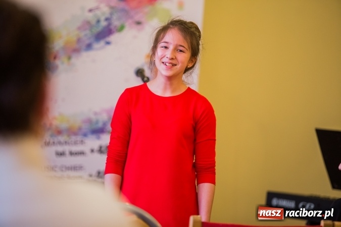 Zdjęcie w galerii na portalu naszraciborz.pl: Koncert Wiosenny w wykonaniu wychowank&oacute;w Studia ARS wiadomości z regionu