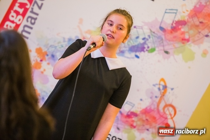 Zdjęcie w galerii na portalu naszraciborz.pl: Koncert Wiosenny w wykonaniu wychowank&oacute;w Studia ARS wiadomości z regionu