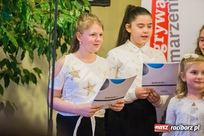 Zdjęcie w galerii na portalu naszraciborz.pl: Koncert Wiosenny w wykonaniu wychowank&oacute;w Studia ARS wiadomości z regionu