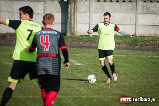 Zdjęcie w galerii na portalu naszraciborz.pl: Tworków nie pozostawił złudzeń Gołkowicom. Pewna wygrana beniaminka wiadomości z regionu