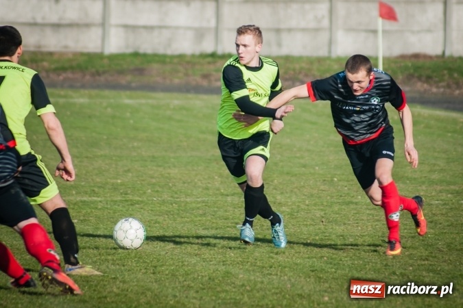 Zdjęcie w galerii na portalu naszraciborz.pl: Tworków nie pozostawił złudzeń Gołkowicom. Pewna wygrana beniaminka wiadomości z regionu