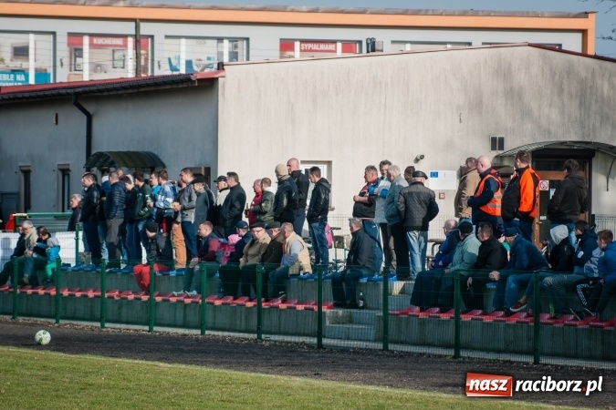 Zdjęcie w galerii na portalu naszraciborz.pl: Tworków nie pozostawił złudzeń Gołkowicom. Pewna wygrana beniaminka wiadomości z regionu
