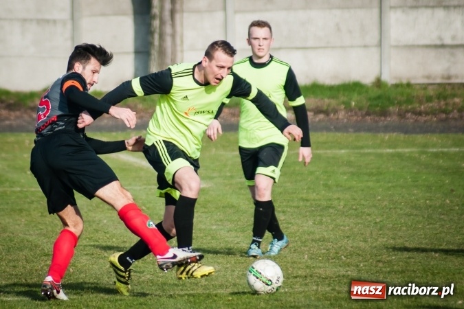 Zdjęcie w galerii na portalu naszraciborz.pl: Tworków nie pozostawił złudzeń Gołkowicom. Pewna wygrana beniaminka wiadomości z regionu