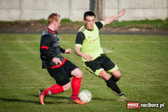 Zdjęcie w galerii na portalu naszraciborz.pl: Tworków nie pozostawił złudzeń Gołkowicom. Pewna wygrana beniaminka wiadomości z regionu