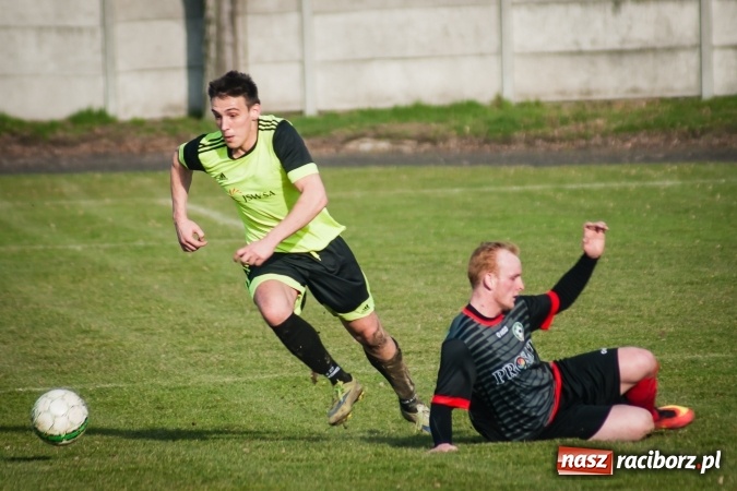 Zdjęcie w galerii na portalu naszraciborz.pl: Tworków nie pozostawił złudzeń Gołkowicom. Pewna wygrana beniaminka wiadomości z regionu