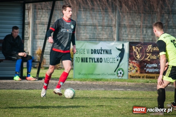 Zdjęcie w galerii na portalu naszraciborz.pl: Tworków nie pozostawił złudzeń Gołkowicom. Pewna wygrana beniaminka wiadomości z regionu