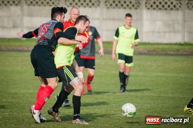 Zdjęcie w galerii na portalu naszraciborz.pl: Tworków nie pozostawił złudzeń Gołkowicom. Pewna wygrana beniaminka wiadomości z regionu