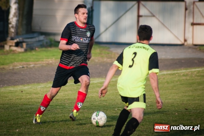 Zdjęcie w galerii na portalu naszraciborz.pl: Tworków nie pozostawił złudzeń Gołkowicom. Pewna wygrana beniaminka wiadomości z regionu