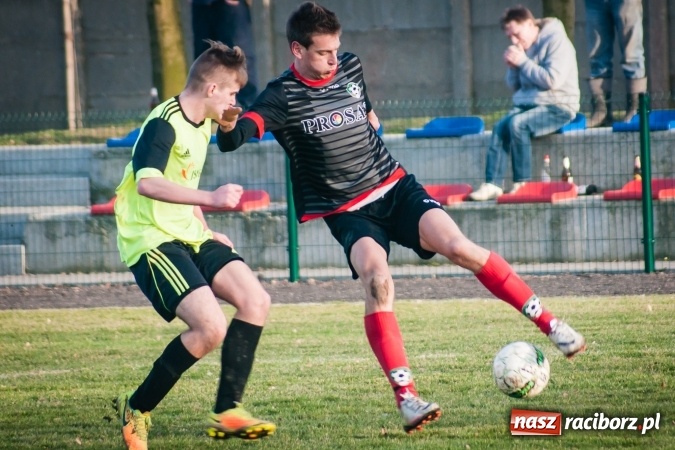 Zdjęcie w galerii na portalu naszraciborz.pl: Tworków nie pozostawił złudzeń Gołkowicom. Pewna wygrana beniaminka wiadomości z regionu