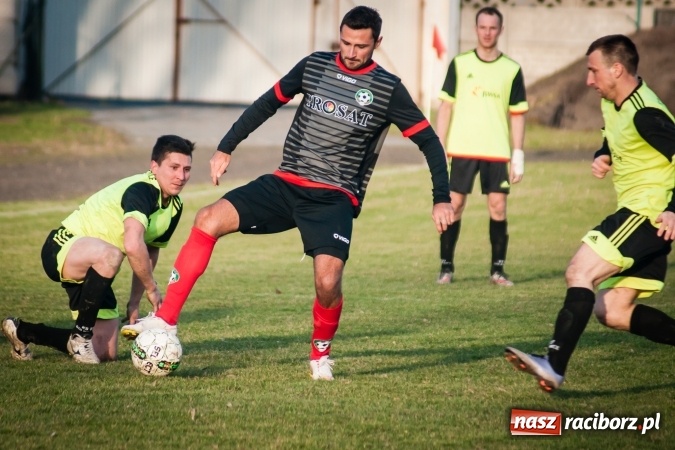 Zdjęcie w galerii na portalu naszraciborz.pl: Tworków nie pozostawił złudzeń Gołkowicom. Pewna wygrana beniaminka wiadomości z regionu