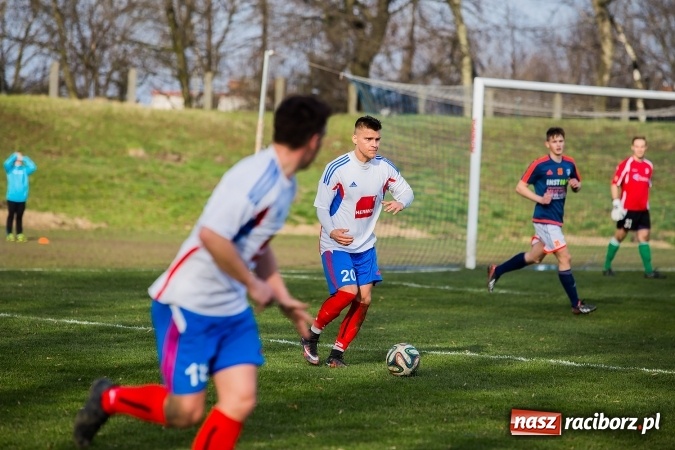 Zdjęcie w galerii na portalu naszraciborz.pl: Błędy lubią się mścić. Radziechowy lepsze od Unii wiadomości z regionu