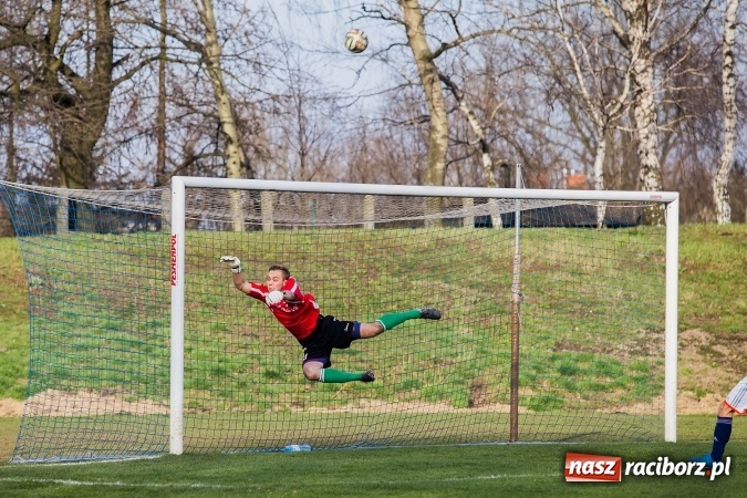 Zdjęcie w galerii na portalu naszraciborz.pl: Błędy lubią się mścić. Radziechowy lepsze od Unii wiadomości z regionu