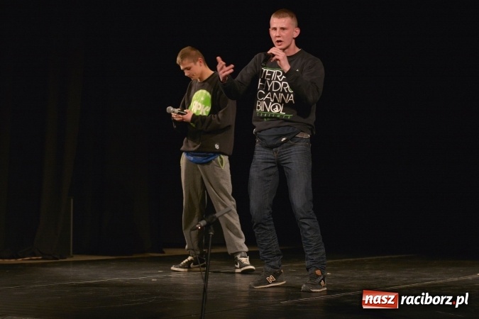 Zdjęcie w galerii na portalu naszraciborz.pl: Gwoli jakiejś tajemnicy - premiera Tetraedru wiadomości z regionu