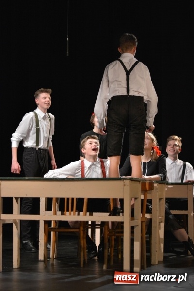 Zdjęcie w galerii na portalu naszraciborz.pl: Gwoli jakiejś tajemnicy - premiera Tetraedru wiadomości z regionu