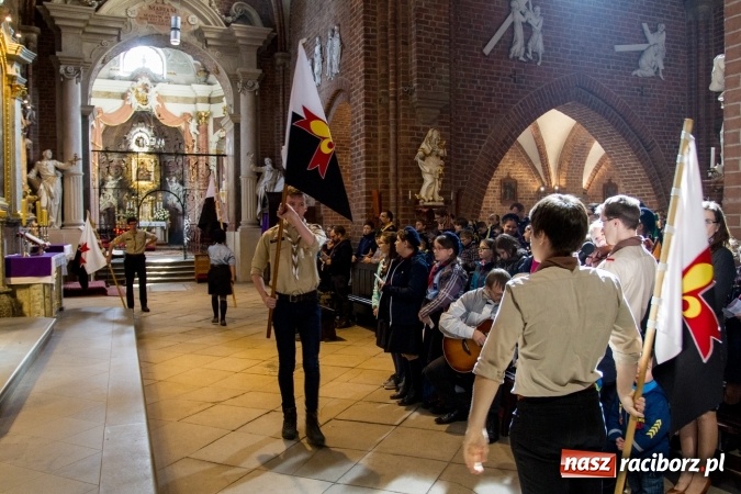 Zdjęcie w galerii na portalu naszraciborz.pl: Pielgrzymka Skautów Europy do Rud  wiadomości z regionu