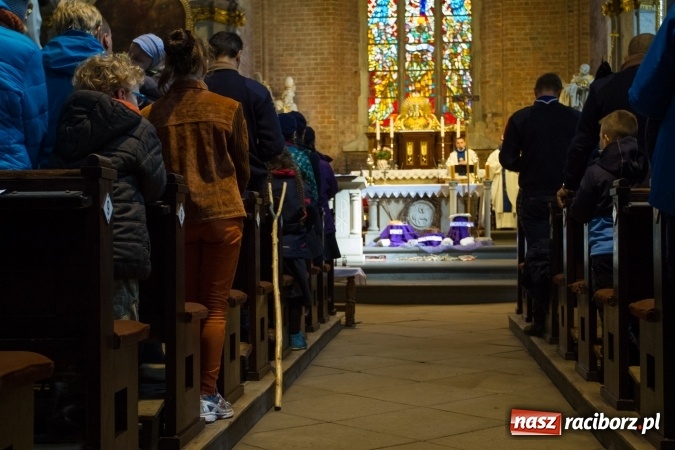 Zdjęcie w galerii na portalu naszraciborz.pl: Pielgrzymka Skautów Europy do Rud  wiadomości z regionu