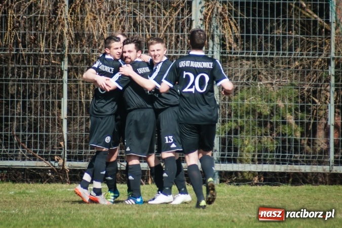 Zdjęcie w galerii na portalu naszraciborz.pl: Miłe złego początki. Markowice nie sprostały Koziołkom wiadomości z regionu