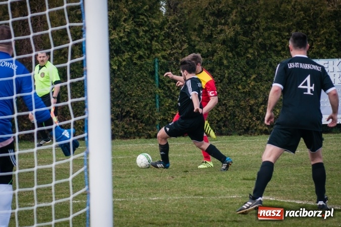 Zdjęcie w galerii na portalu naszraciborz.pl: Miłe złego początki. Markowice nie sprostały Koziołkom wiadomości z regionu