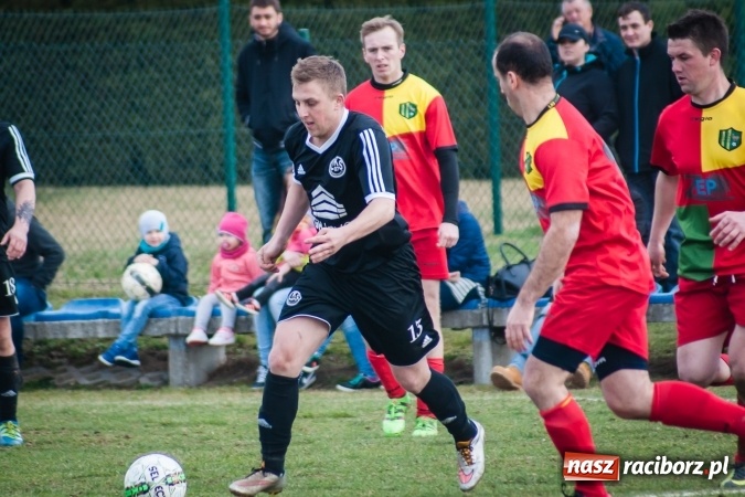 Zdjęcie w galerii na portalu naszraciborz.pl: Miłe złego początki. Markowice nie sprostały Koziołkom wiadomości z regionu