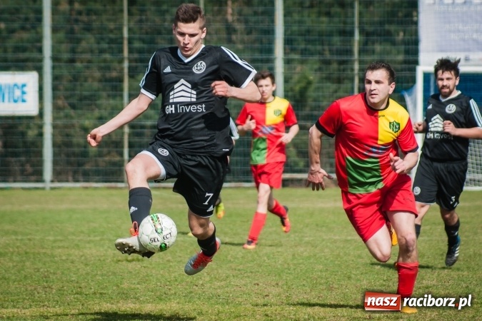 Zdjęcie w galerii na portalu naszraciborz.pl: Miłe złego początki. Markowice nie sprostały Koziołkom wiadomości z regionu