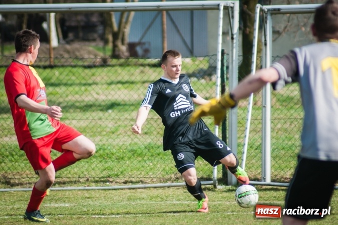 Zdjęcie w galerii na portalu naszraciborz.pl: Miłe złego początki. Markowice nie sprostały Koziołkom wiadomości z regionu