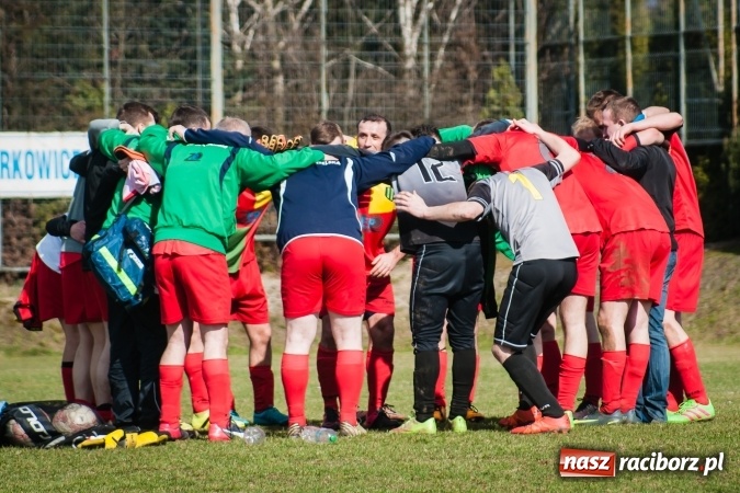 Zdjęcie w galerii na portalu naszraciborz.pl: Miłe złego początki. Markowice nie sprostały Koziołkom wiadomości z regionu