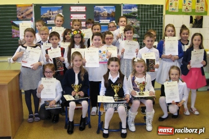 Zdjęcie w galerii na portalu naszraciborz.pl: XVIII Powiatowy Konkurs Recytatorski w SP 15 wiadomości z regionu