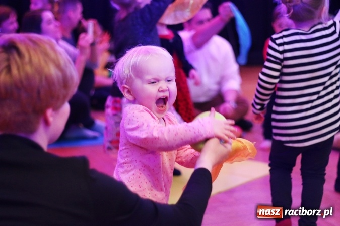 Zdjęcie w galerii na portalu naszraciborz.pl: Z dźwiękiem dookoła świata - muzyczne popołudnie w RCK  wiadomości z regionu