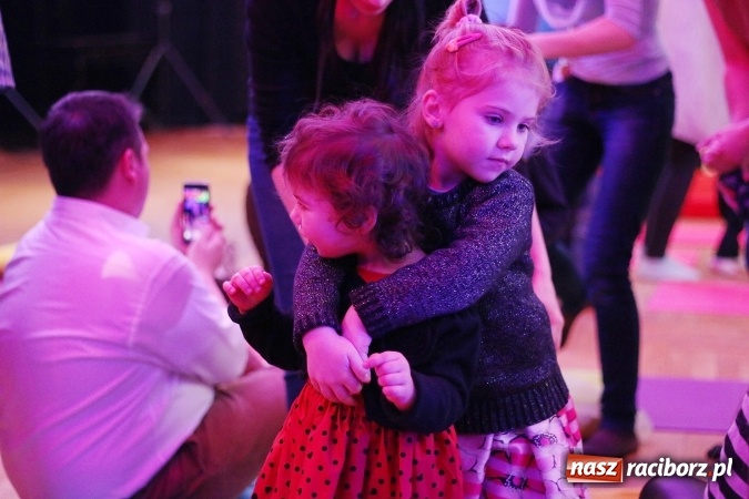 Zdjęcie w galerii na portalu naszraciborz.pl: Z dźwiękiem dookoła świata - muzyczne popołudnie w RCK  wiadomości z regionu