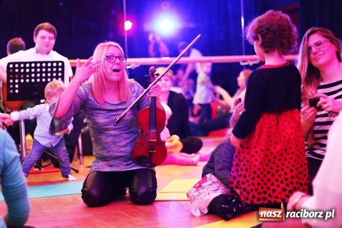 Zdjęcie w galerii na portalu naszraciborz.pl: Z dźwiękiem dookoła świata - muzyczne popołudnie w RCK  wiadomości z regionu