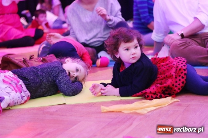 Zdjęcie w galerii na portalu naszraciborz.pl: Z dźwiękiem dookoła świata - muzyczne popołudnie w RCK  wiadomości z regionu