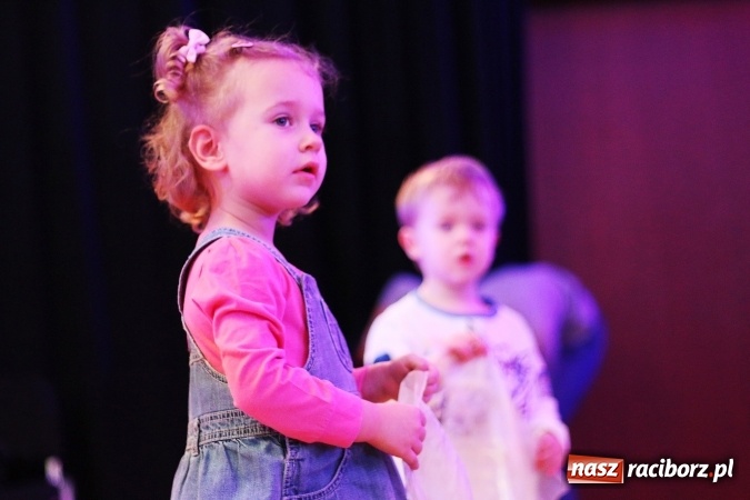 Zdjęcie w galerii na portalu naszraciborz.pl: Z dźwiękiem dookoła świata - muzyczne popołudnie w RCK  wiadomości z regionu
