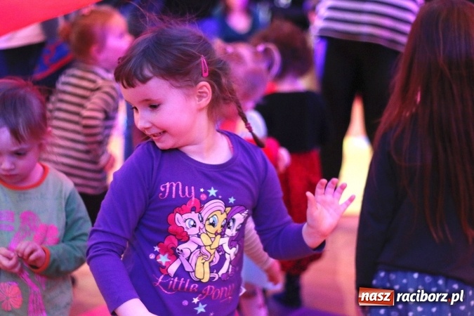 Zdjęcie w galerii na portalu naszraciborz.pl: Z dźwiękiem dookoła świata - muzyczne popołudnie w RCK  wiadomości z regionu