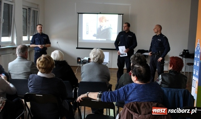 Zdjęcie w galerii na portalu naszraciborz.pl: Bezpieczny senior – spotkanie w GCK  wiadomości z regionu