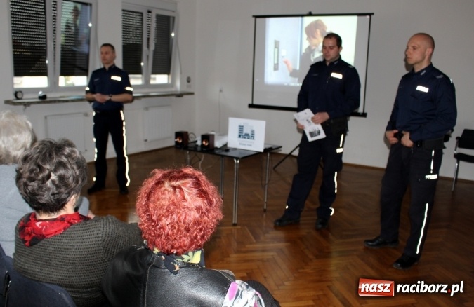 Zdjęcie w galerii na portalu naszraciborz.pl: Bezpieczny senior – spotkanie w GCK  wiadomości z regionu